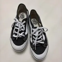 VANS ブラック/ホワイト スニーカー