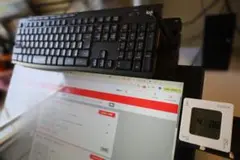 液タブの上にキーボード置き場(2個1セット)