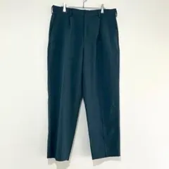 n1487【ジーユー】センタープレス イージーパンツ バックゴム グリーン系