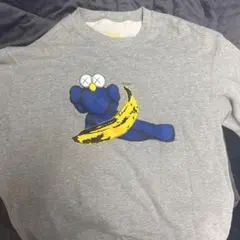 ユニクロ　KAWS トレーナー　スウェット　Lサイズ