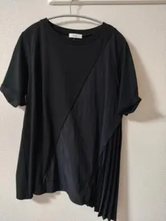 earth　music＆ecology　黒トップス