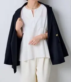 COLLAGE GALLARDAGALANTEカラミウエストタックブラウス　WTのサムネイル