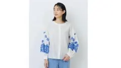 t*a様 ENFOLD ホワイト ブルー 花柄 長袖シャツ ブラウス t*a様 ENFOLD ホワイト ブルー 花柄 長袖シャツ ブラウス - メルカリ