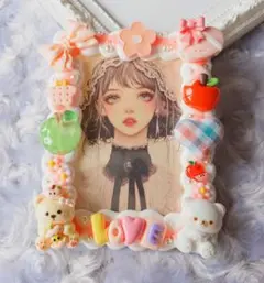 B8　ホイップデコ　トレカケース　くま　りんご　ピンク