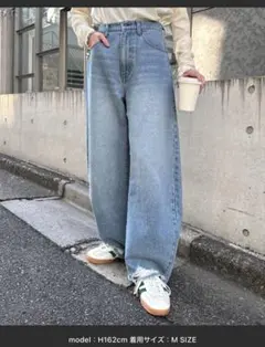 カーブデニムパンツのサムネイル
