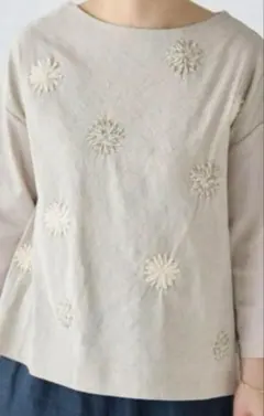 ビアズリー BEARDSLEY 上品総柄レース刺繍コンビプルオーバー 洗える