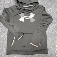 Under Armour グレー フード付きパーカー YXL