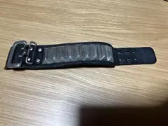 【本革】ピラミッドスタッズ ワイドレザーブレスレット / リストバンド6日値上げ