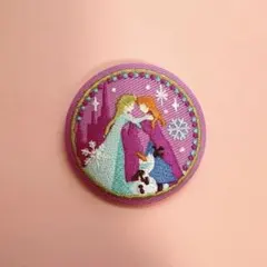 ディズニー 刺繍缶バッジ