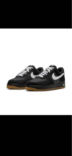 NIKE AIR FORCE 1 ブラック ホワイト ガムソール
