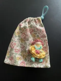 昭和レトロ　ファンシー　女の子ブローチと巾着袋