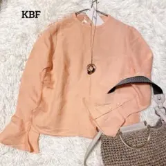 【KBF】フレアカフスブラウス オレンジ 長袖　FREEのサムネイル