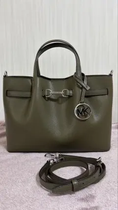 MICHAEL KORS / CARSON センタージップ サッチェル MD