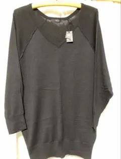 新品 アズール AZUL ブラック Vネック長袖