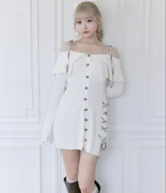 OLIVE des OLIVE レースアップオフショルニットワンピ オフホワイト