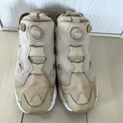 リーボック　インスタポンプフューリー　ベージュ