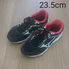 ミズノ MIZUNO ランニングシューズ/スニーカー  23.5cm