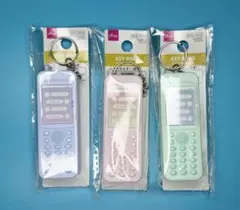 DAISO キーホルダー 携帯電話型 3色セット　平成レトロのサムネイル