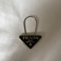 PRADA キーホルダー トライアングルロゴ