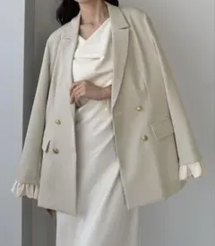 フリルレイヤードデザインジャケット　S Louere