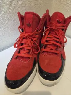 adidas ハイカットスニーカー レッド×ブラック