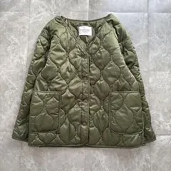 アウター　キルティングジャケット　カーキ　オリーブ　ノーカラー風　レディース