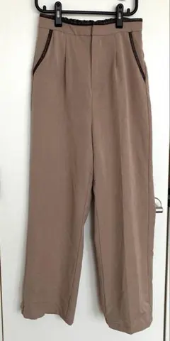 RETRO GIRL ベージュ　スラックス