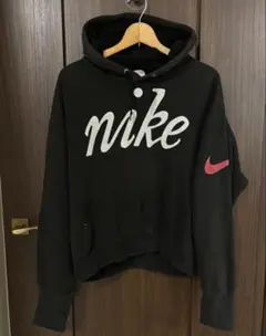 Nike ブラック パーカー ロゴ入り 汚れあり