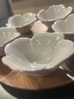 小鉢　小付　小皿　豆皿　花型ホワイト　陶器小皿　5個セット【最終お値下】