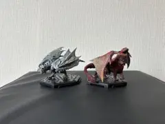 モンハン フィギュア テオ・テスカトル リオレウス希少種 2体セット