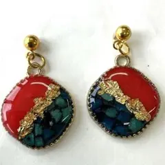 5972 金箔つきブルークラックとレッドのバイカラーピアス