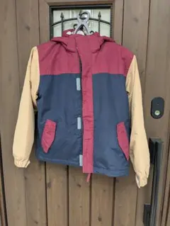 子ども用スノーボードウェア フード付き　140センチ