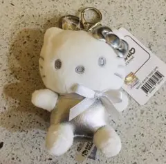 韓国限定　シルバー　キティ　キーリング　キーホルダー　ぬいぐるみ