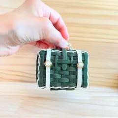 Item thumbnail for item c817fac1-b1a9-4a41-9ba2-8aaf60e1b7e6