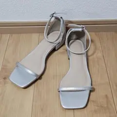 【まい様専用】LAKOLE 細ストラップサンダル Mのサムネイル