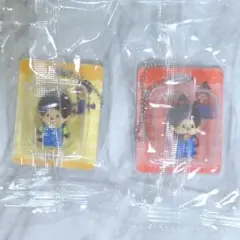 モンチッチ ミニチュアパッケージチャーム オーバーオール 2つセット