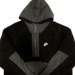 【人気デザイン】NIKE ボアフリースジャケット　ハーフジップ　スウッシュ刺繍