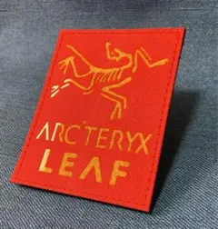 赤のARC'TERYX LEAF ロゴパッチ マジックテープタイプのサムネイル