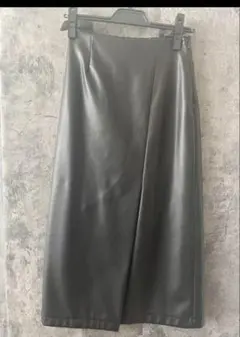 フェイクレザーナロースリットスカート　XS