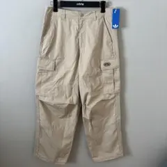 新品　adidas アディダス　ベージュ　コットン　薄手　ワイド　カーゴパンツのサムネイル
