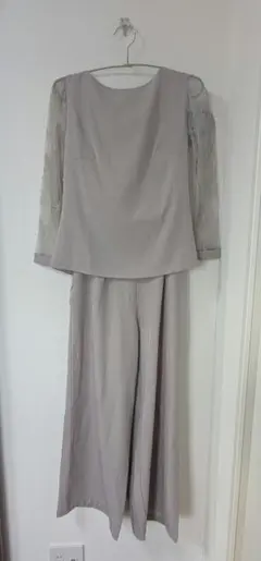 パンツドレス 結婚式