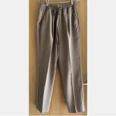 ウエストゴム テーパードパンツ グレージュ