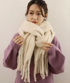 マフラー　アイボリー