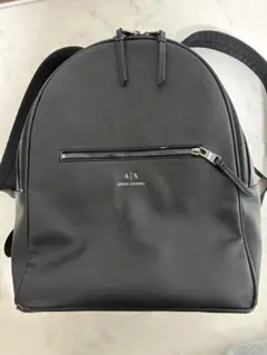 アルマーニエクスチェンジ　ソリッドデザインの「メンズ・バックパック」