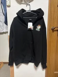 不二家　ペコちゃん　パーカー　アクリルキーホルダー付き　タグ付き