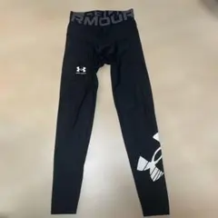 Under Armour ブラック タイツ ロゴ入り