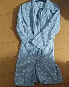 アース×リバティ　シャツワンピース　青　花柄　Ｍ