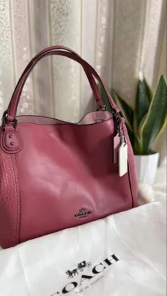 COACH ピンク レザー ショルダーバッグ
