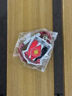 浦和レッズ エンブレム型カラビナキーホルダー