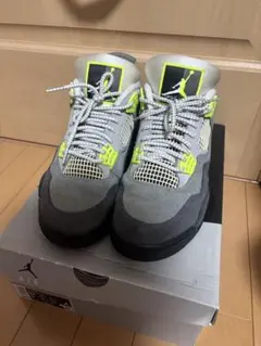 NIKE AIR JORDAN 4 RETRO SE NEON 27.5cm